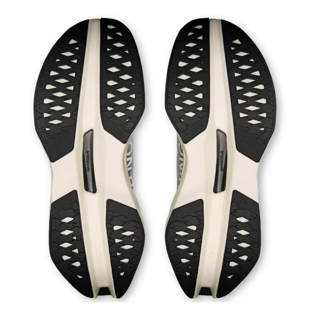 On Cloudboom Max 'White / Black'