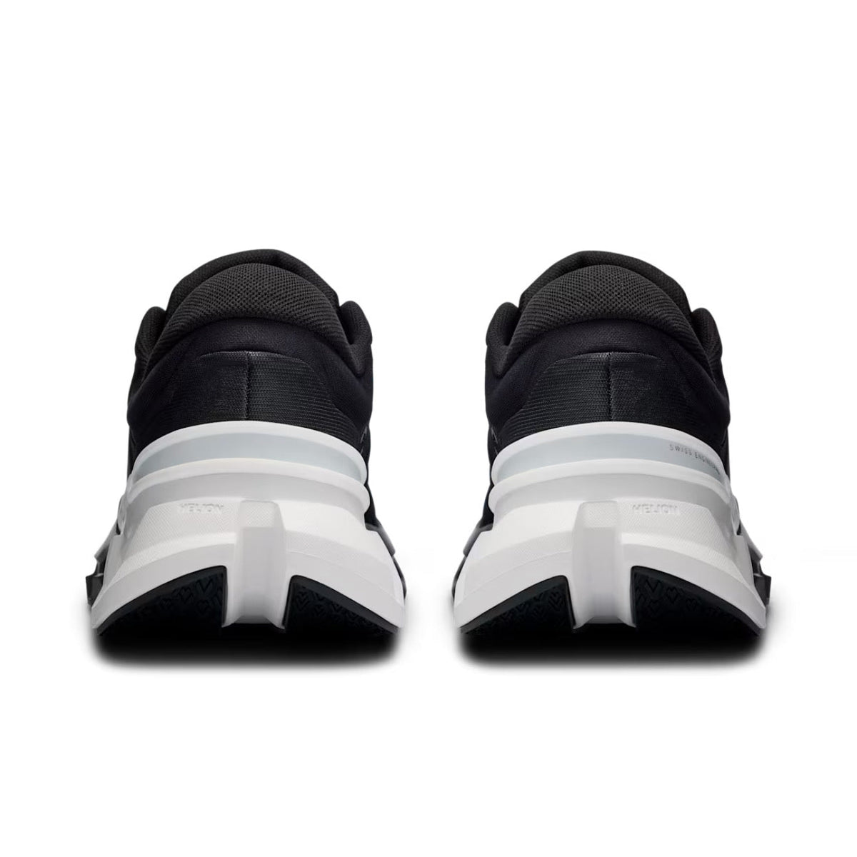 On Cloudflyer 5 'Black / White'