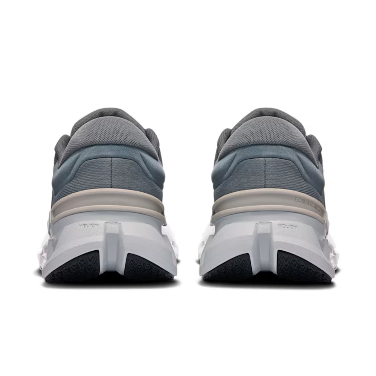 On Cloudflyer 5 'Stone / Glacier'