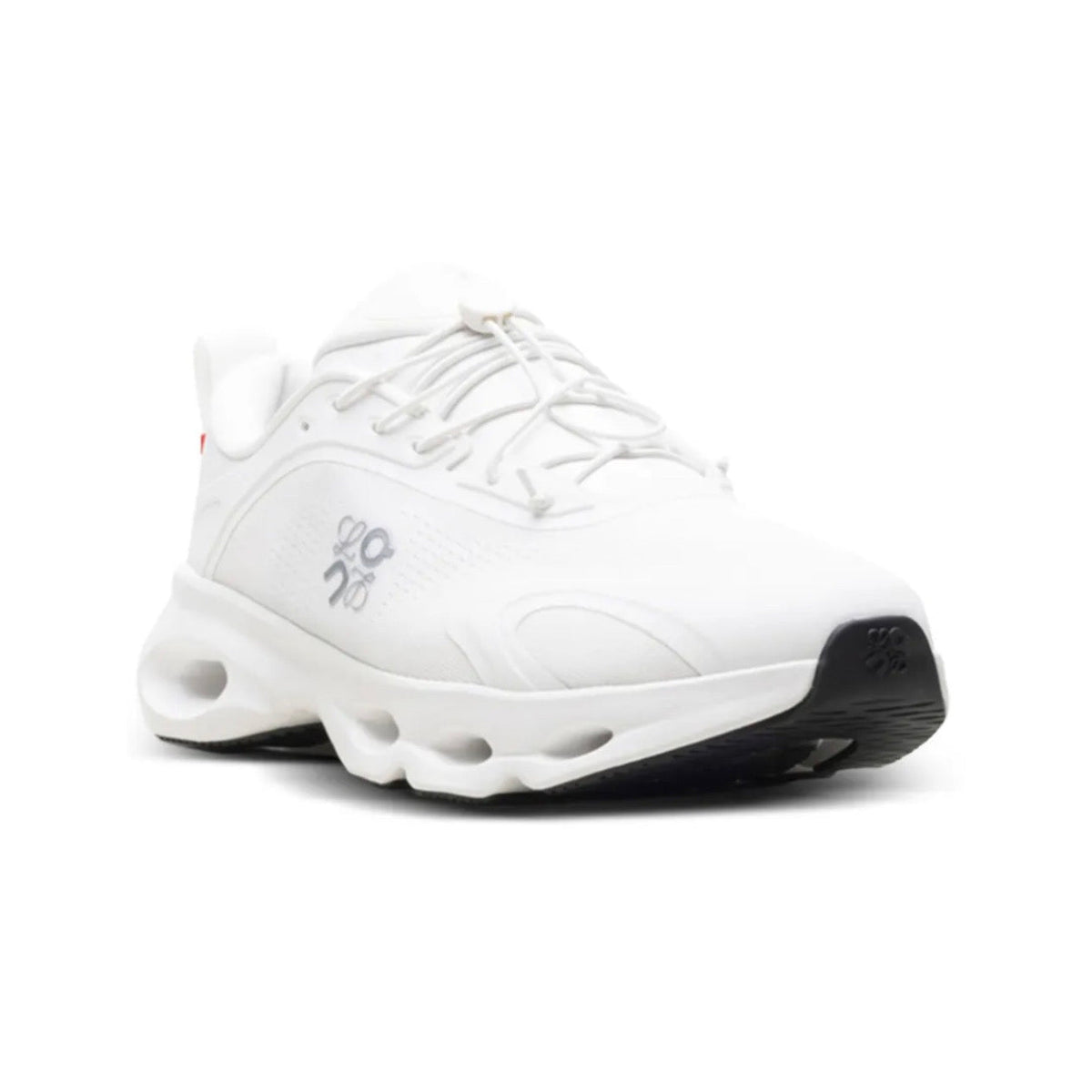 On Cloudsolo 'White'
