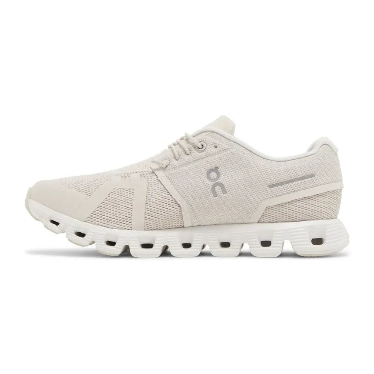 On Cloud 5 'Pearl / White'