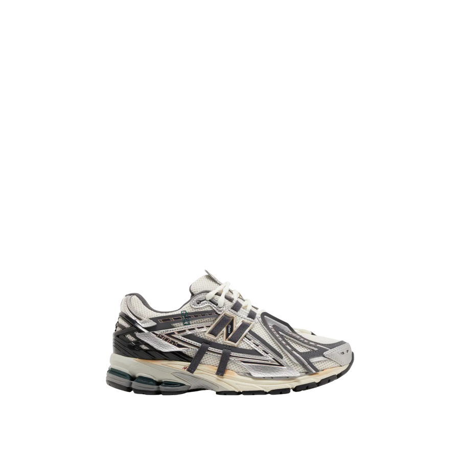 New Balance 1906A 'Silver / Gold Metallic'