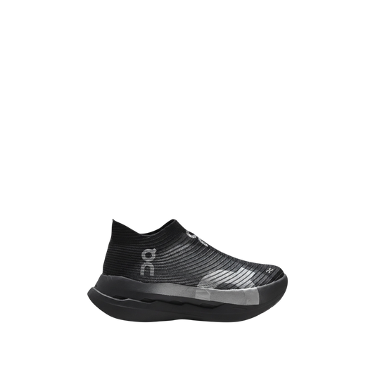 On Cloudboom Strike LightSpray 'Black'